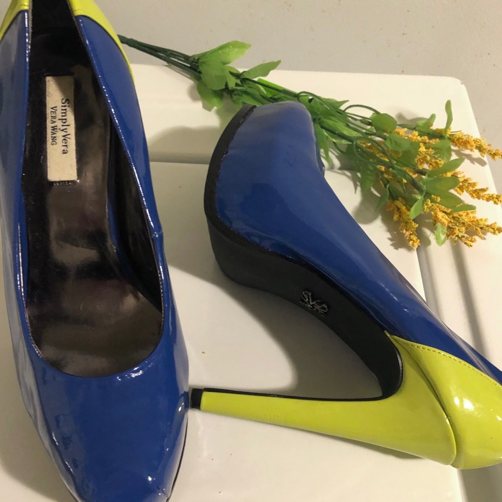 SIMPLY VERA HEELS PLATFORM SIZE 7.5